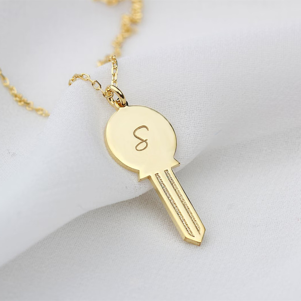 قلادة مفاتيح مخصصة أنيقة من ال - مراجعة Personal Alarm Keychain وسعره
